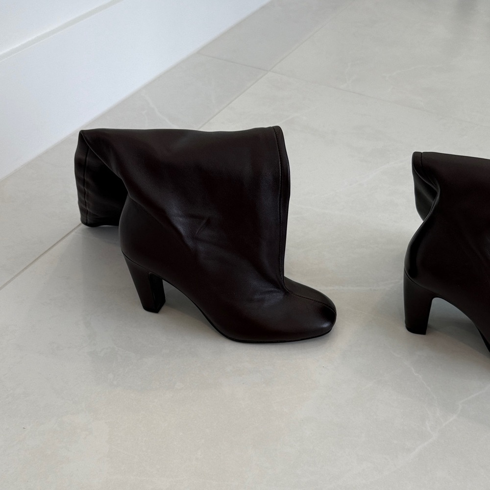 Zara Brown Leather Heeled Boots - Picture 2 of 4